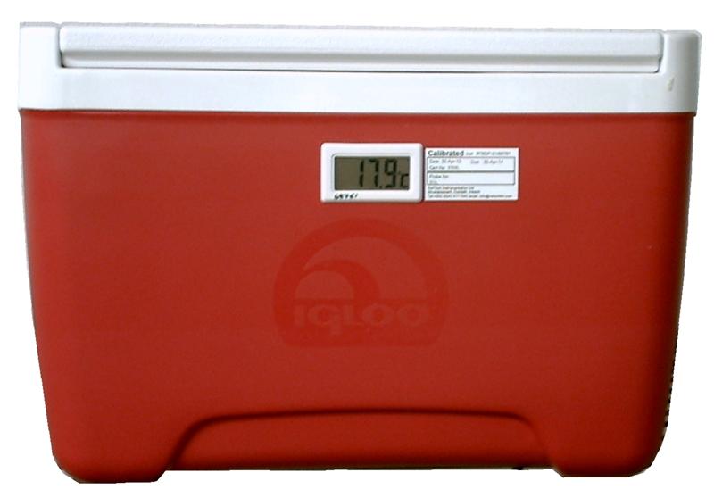 8 Litre cooler box with temperature display